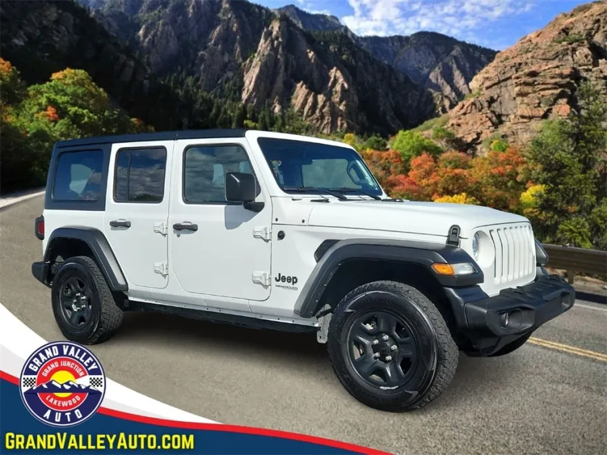 2022 Jeep Wrangler Unlimited Sport photo 1