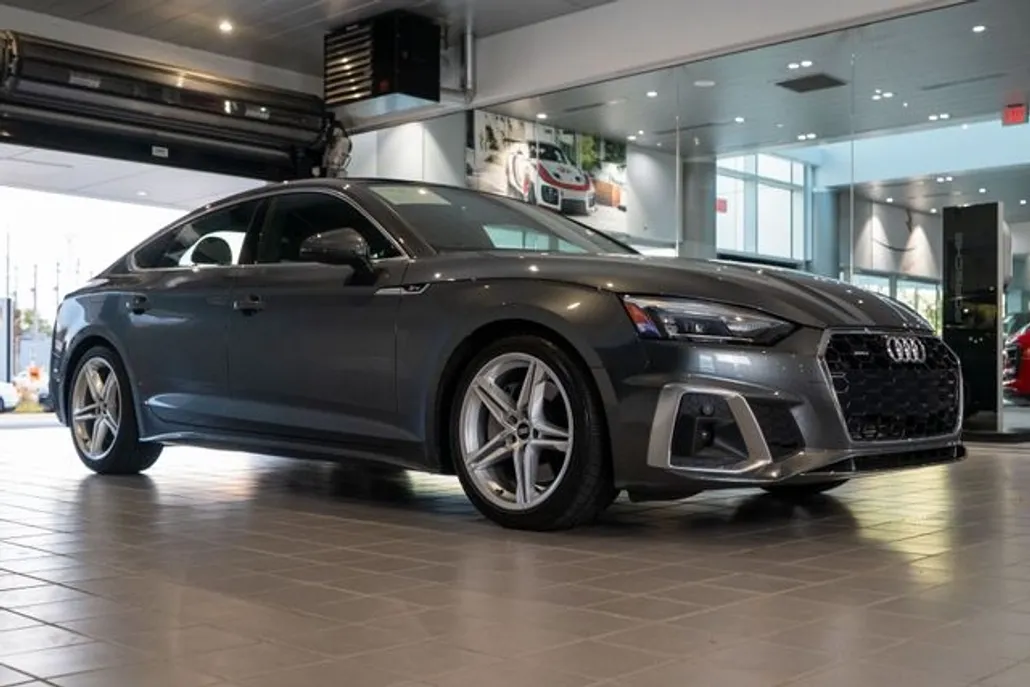 2022 Audi A5 Premium S line Quattro photo 1