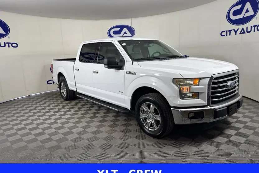 2015 Ford F-150 XLT photo 1