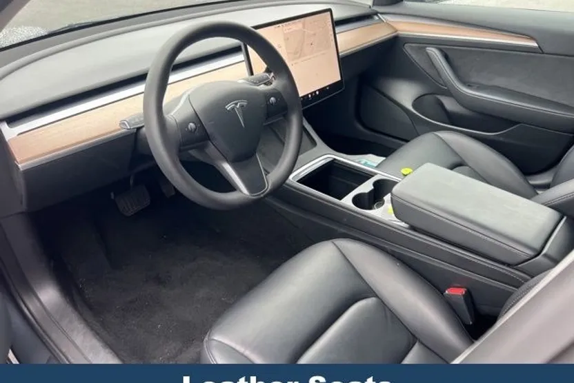 2022 Tesla Model 3 Long Range photo 1