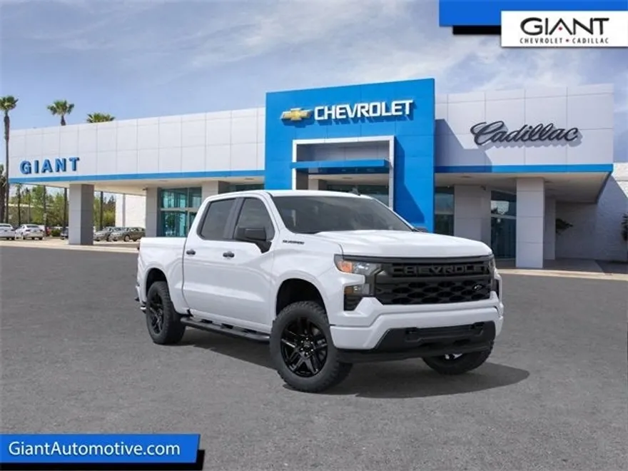 2026 Chevrolet Silverado Custom photo 1