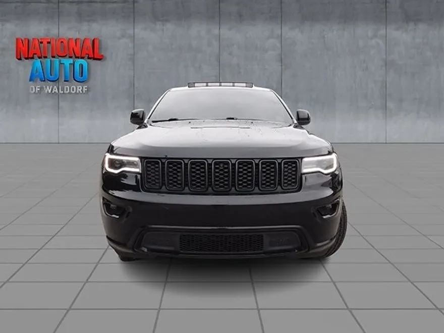 2022 Jeep Cherokee Laredo photo 1