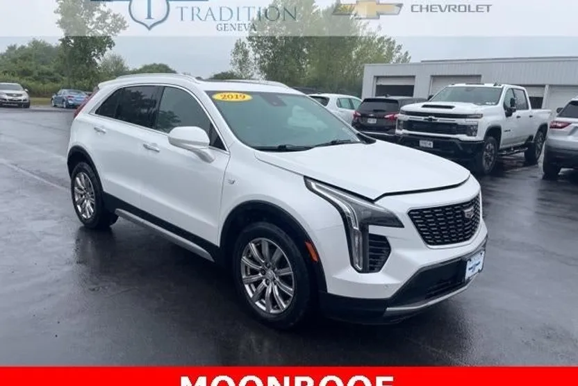 2019 Cadillac XT4 Premium Luxury photo 1