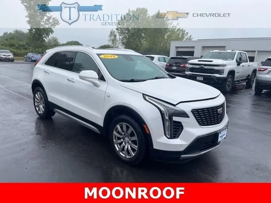 2019 Cadillac XT4 Premium Luxury photo 1