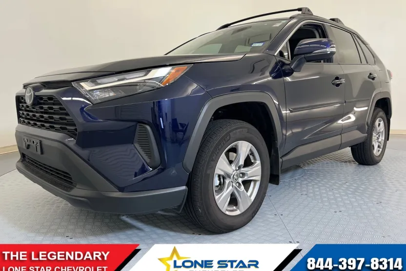 2025 Toyota RAV4 XLE photo 1