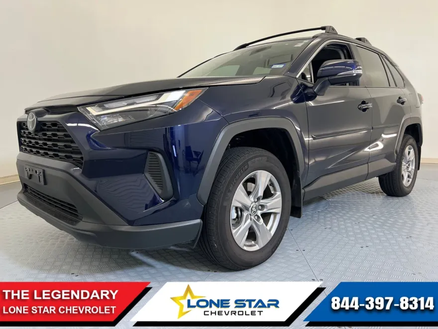 2025 Toyota RAV4 XLE photo 1
