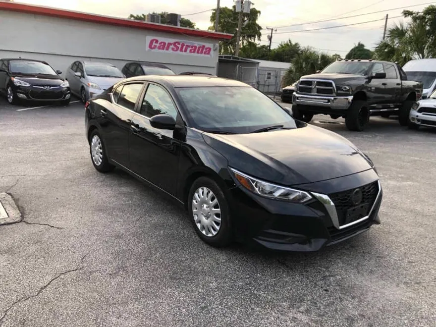 2022 Nissan Sentra S photo 1