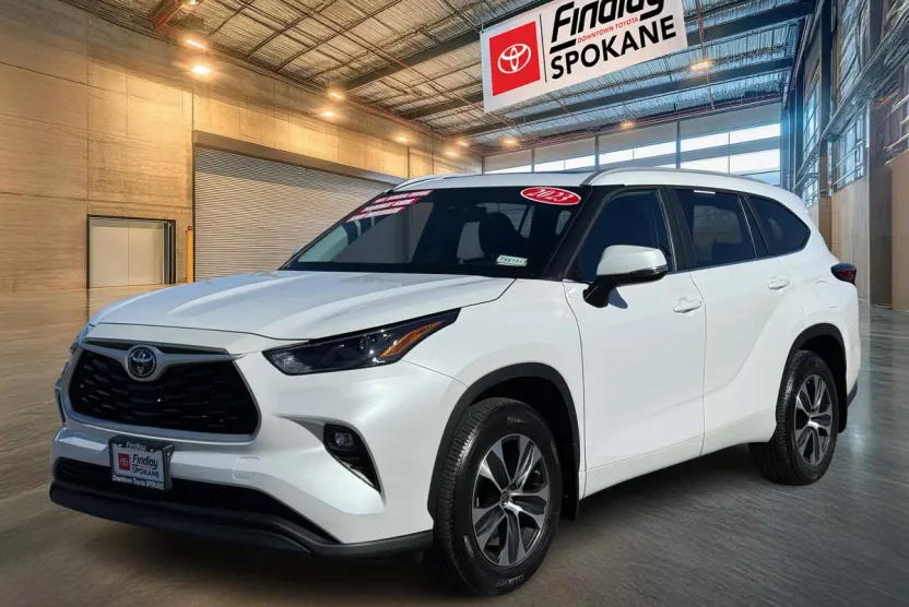 2023 Toyota Highlander Limited Platinum XLE XSE photo 1