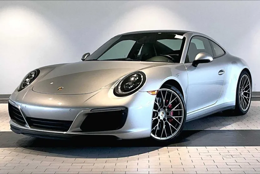 2019 Porsche 911 4S photo 1