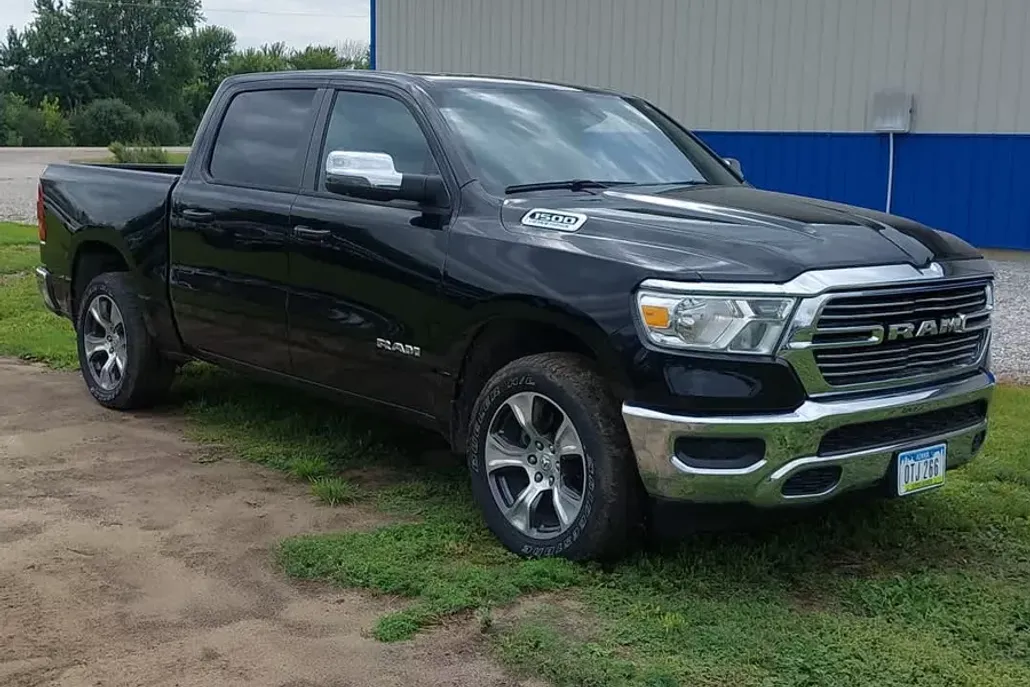 2023 Ram 1500 Laramie photo 1