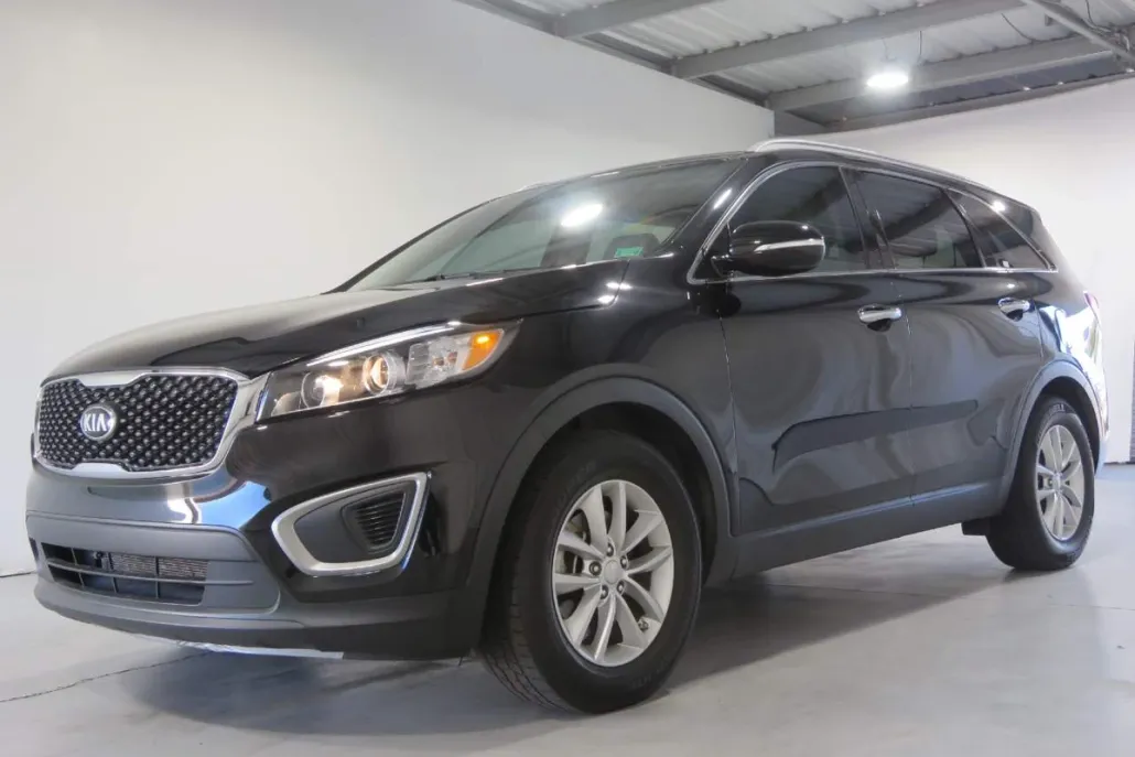 2016 Kia Sorento LX V6 photo 1
