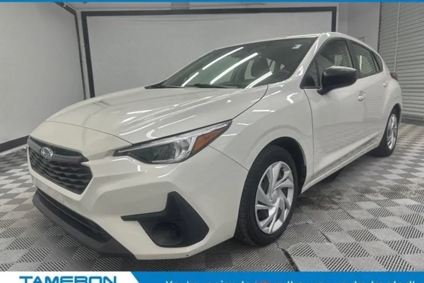 2024 Subaru Impreza Base photo 1