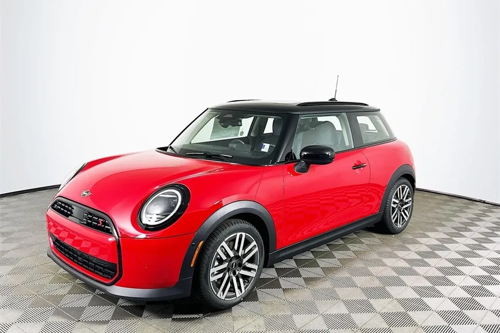 2025 Mini Cooper 2 Door Hardtop Signature photo 1