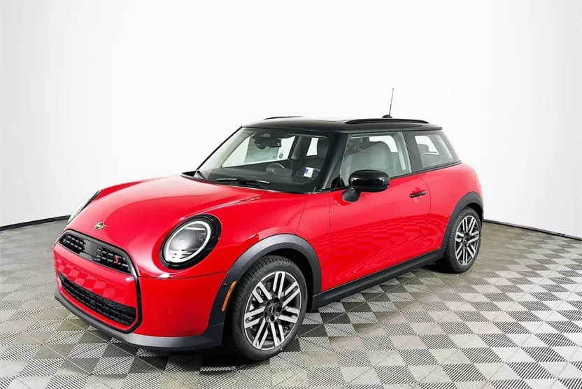 2025 Mini Cooper 2 Door Hardtop Signature photo 1