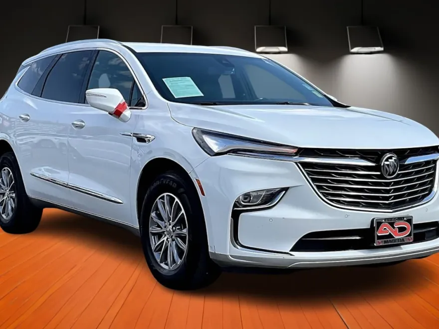 2023 Buick Enclave Essence Sport photo 1