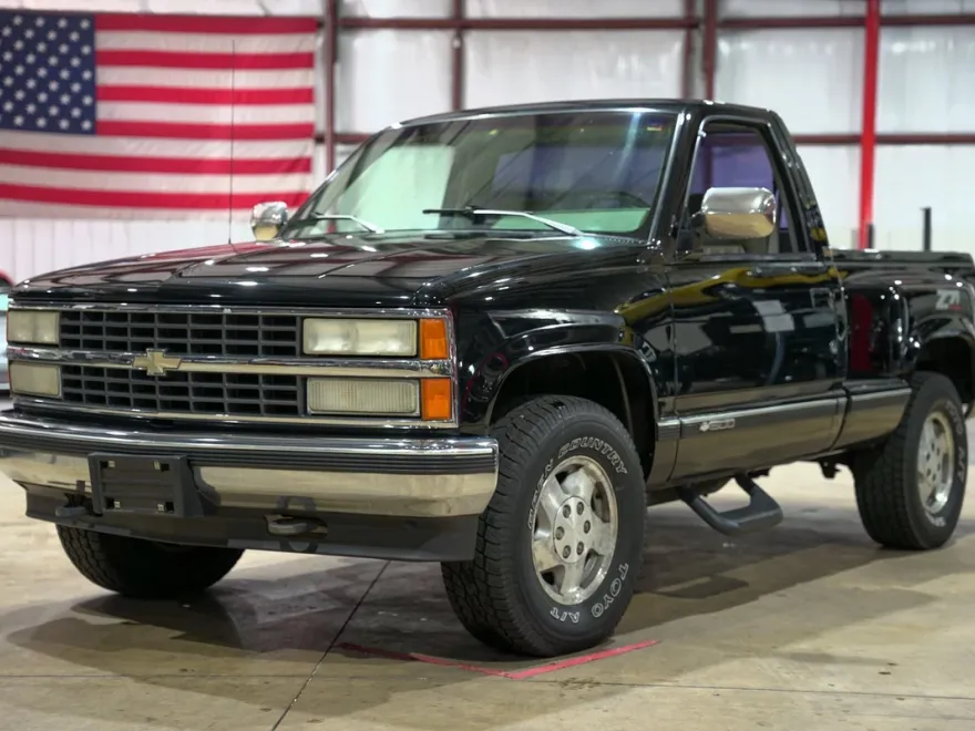 1993 Chevrolet Silverado photo 1