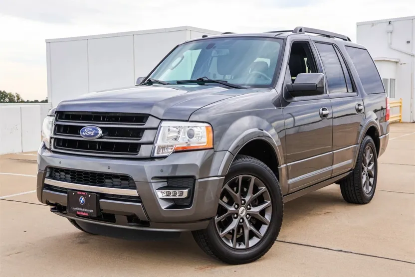 2017 Ford Expedition Limited photo 1