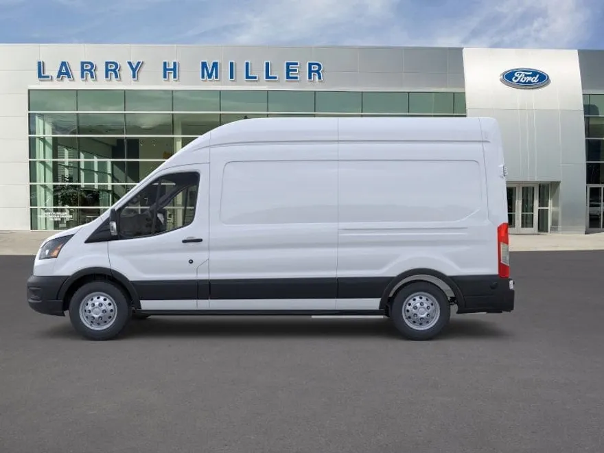 2025 Ford Transit Cargo Van photo 1