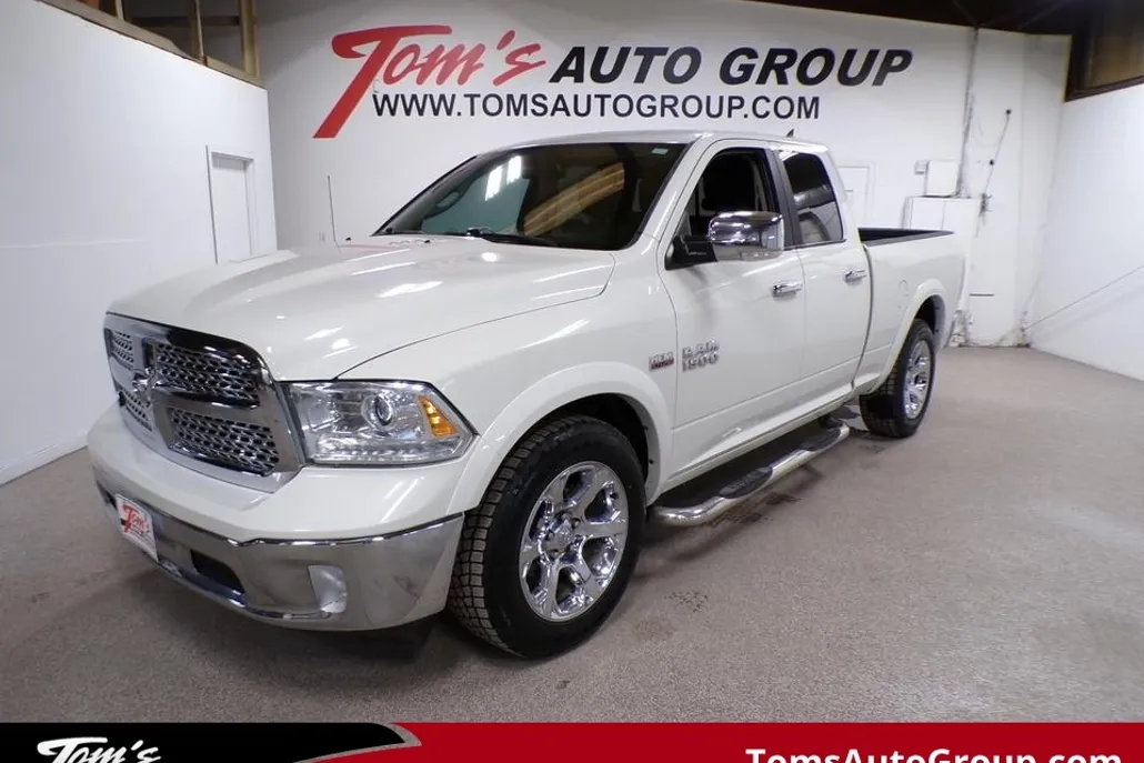 2017 Ram 1500 Laramie photo 1
