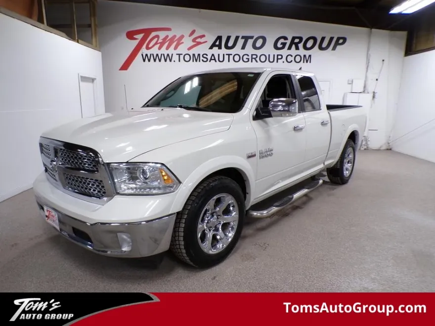 2017 Ram 1500 Laramie photo 1