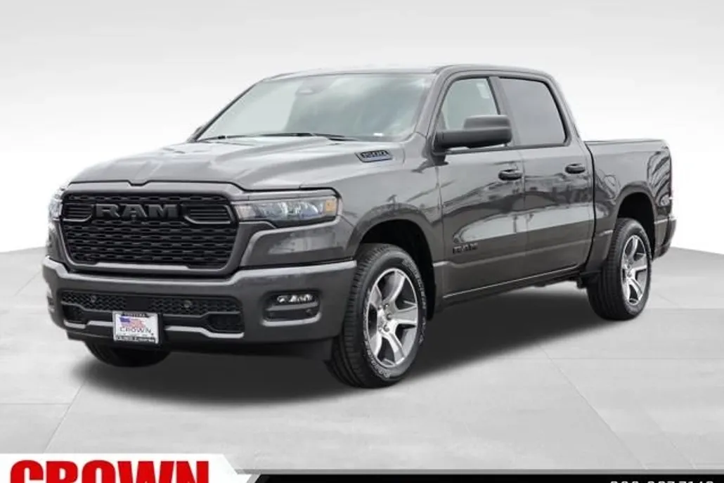 2025 Ram 1500 Tradesman photo 1