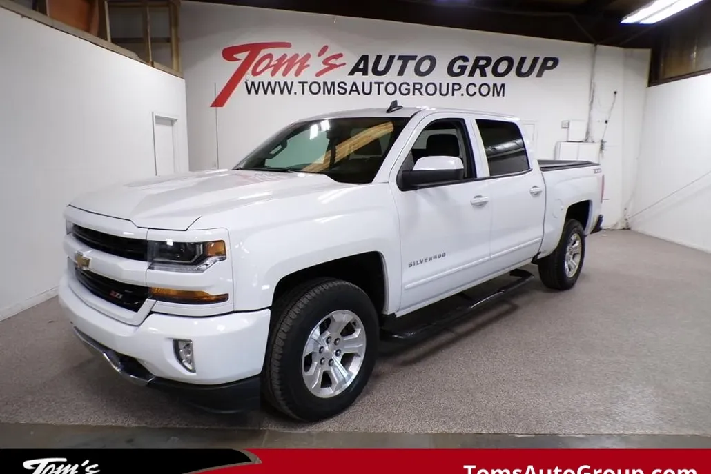 2018 Chevrolet Silverado 1500 LT photo 1