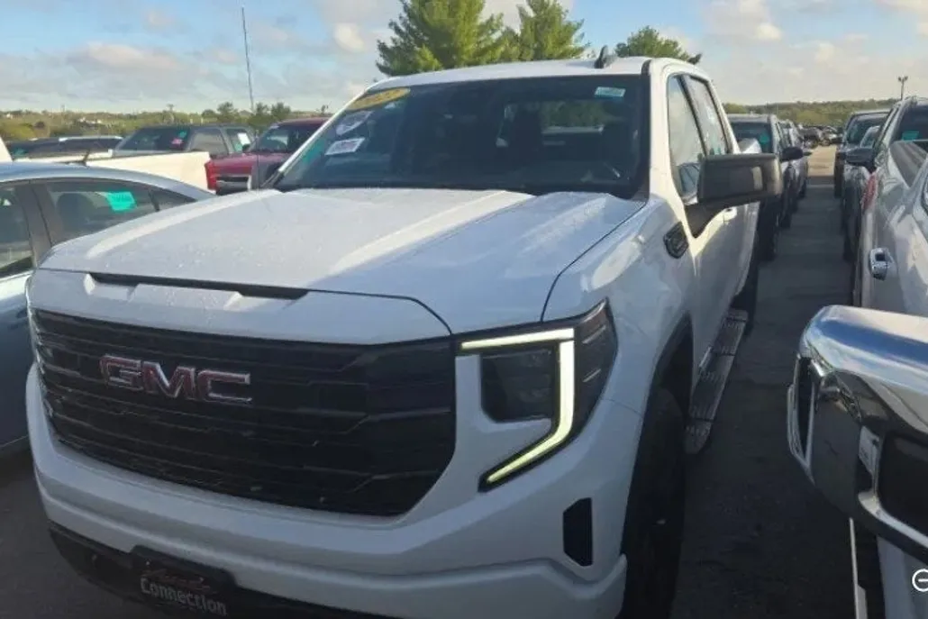2022 Gmc Sierra 1500 Elevation photo 1