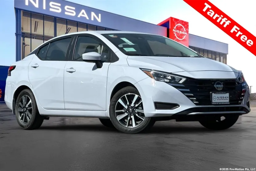 2025 Nissan Versa 1.6 SV photo 1
