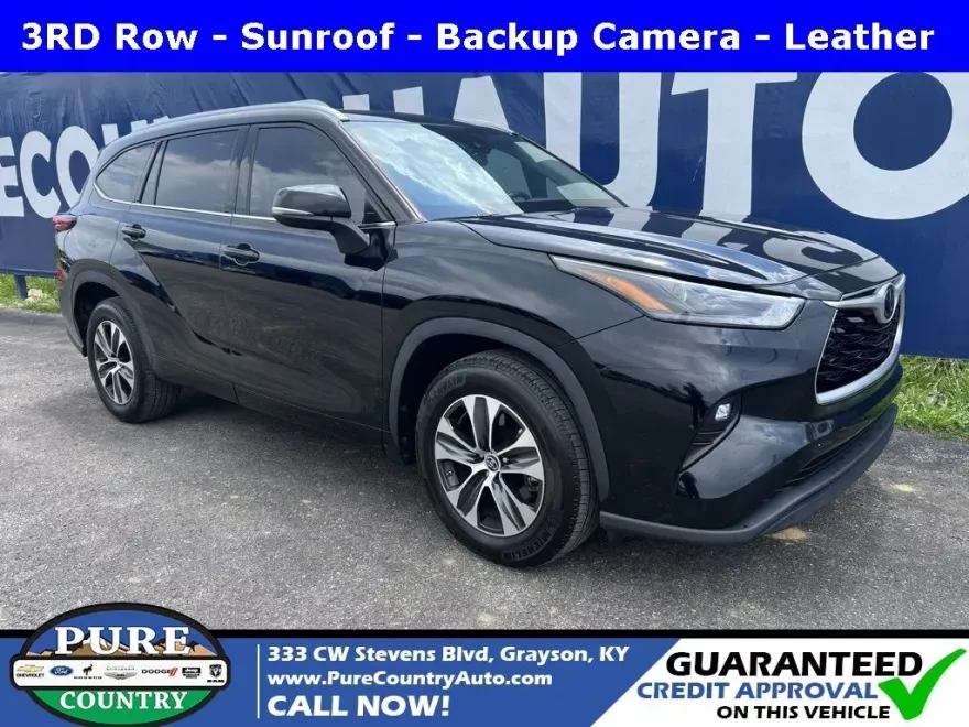 2022 Toyota Highlander XLE photo 1