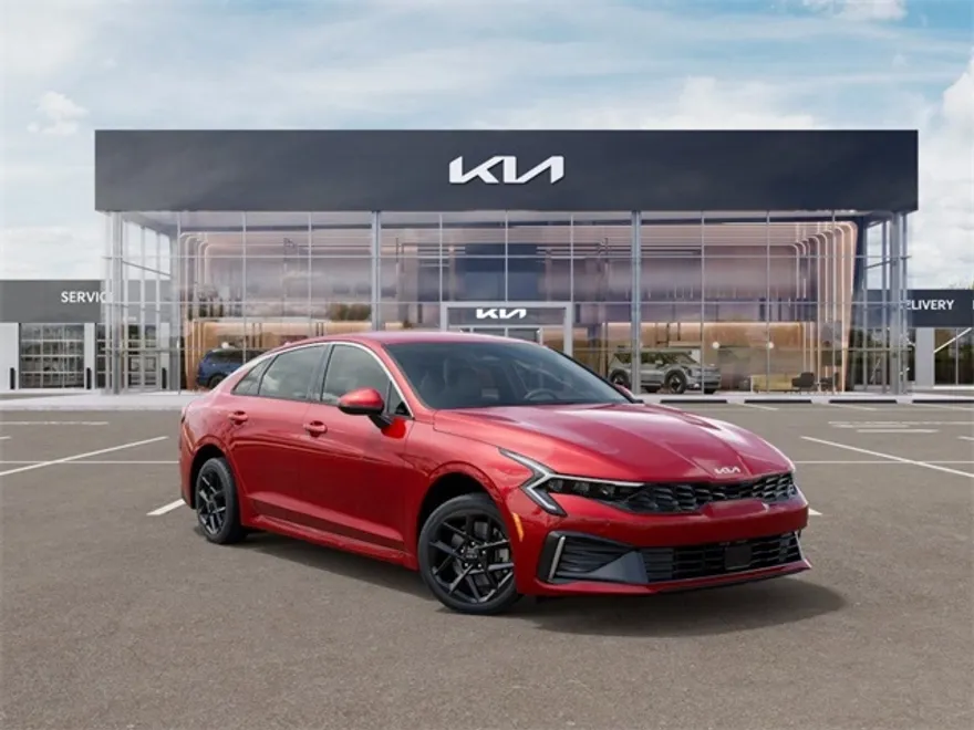 2025 Kia K5 LXS photo 1