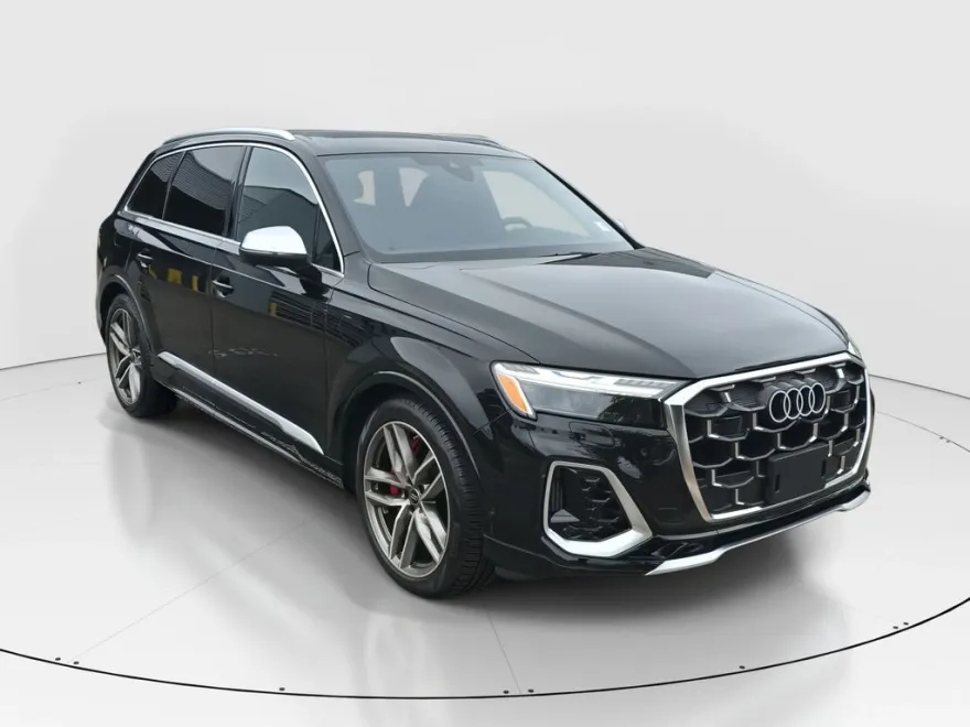 2025 Audi SQ7 Prestige photo 1
