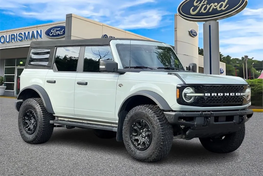 2022 Ford Bronco Wildtrak photo 1
