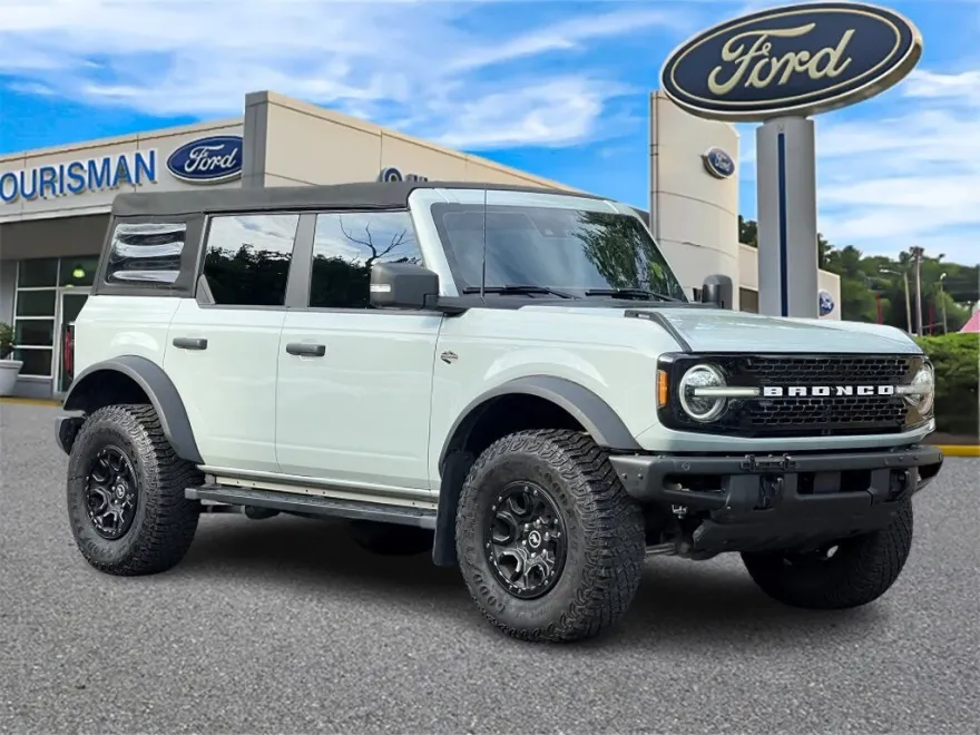 2022 Ford Bronco Wildtrak photo 1