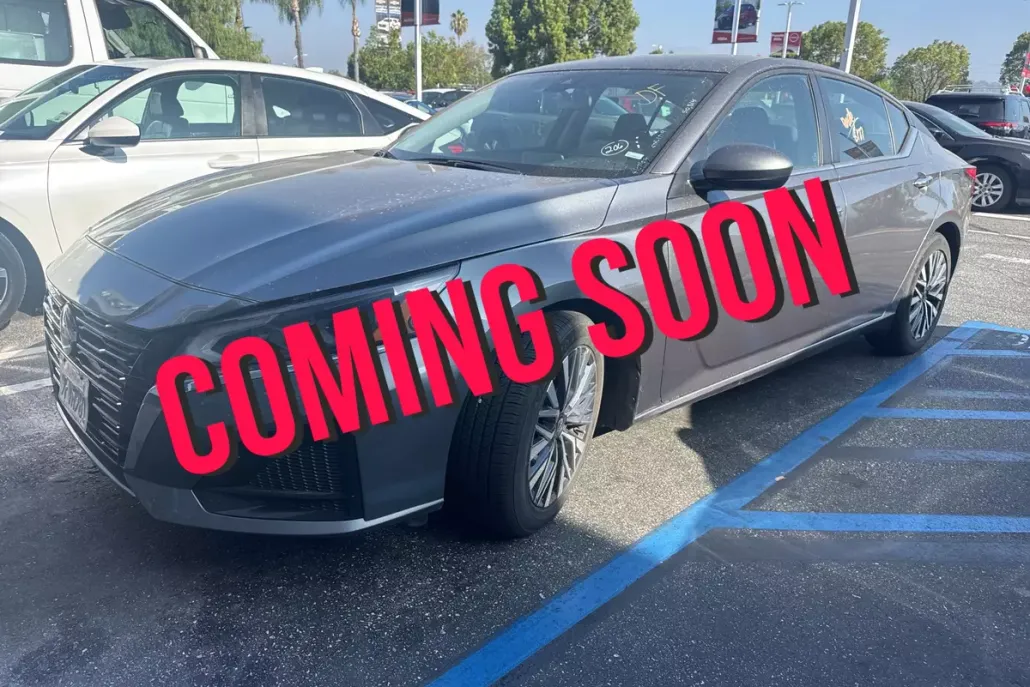 2023 Nissan Altima 2.5 SV photo 1