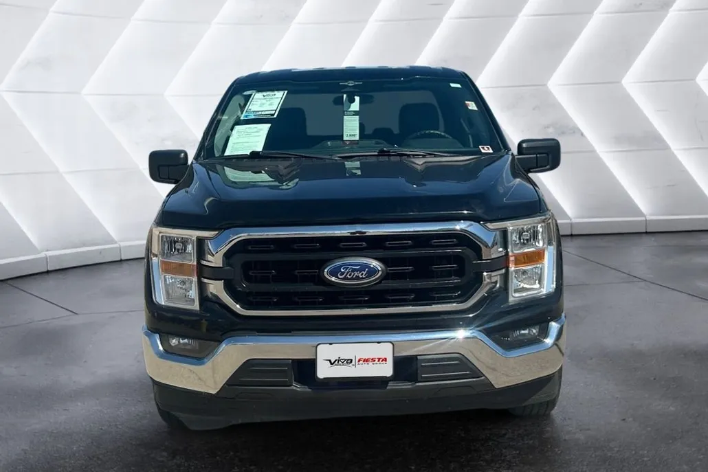 2023 Ford F-150 XLT photo 1