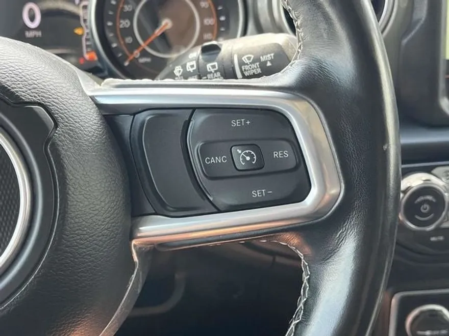 2022 Jeep Wrangler Unlimited Sahara photo 27