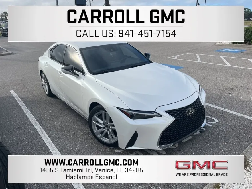 2021 Lexus IS 300 photo 1