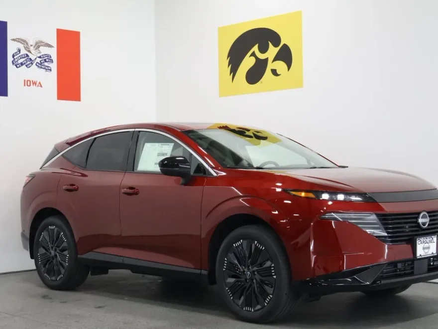 2025 Nissan Murano Platinum photo 1