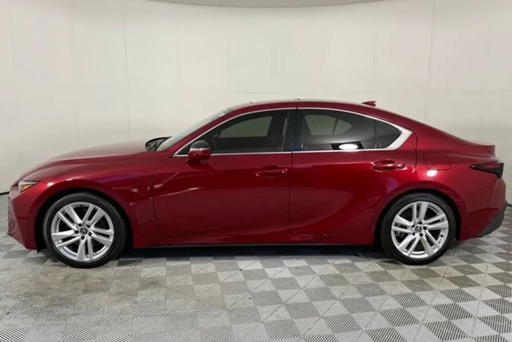 2025 Lexus IS 300 photo 1