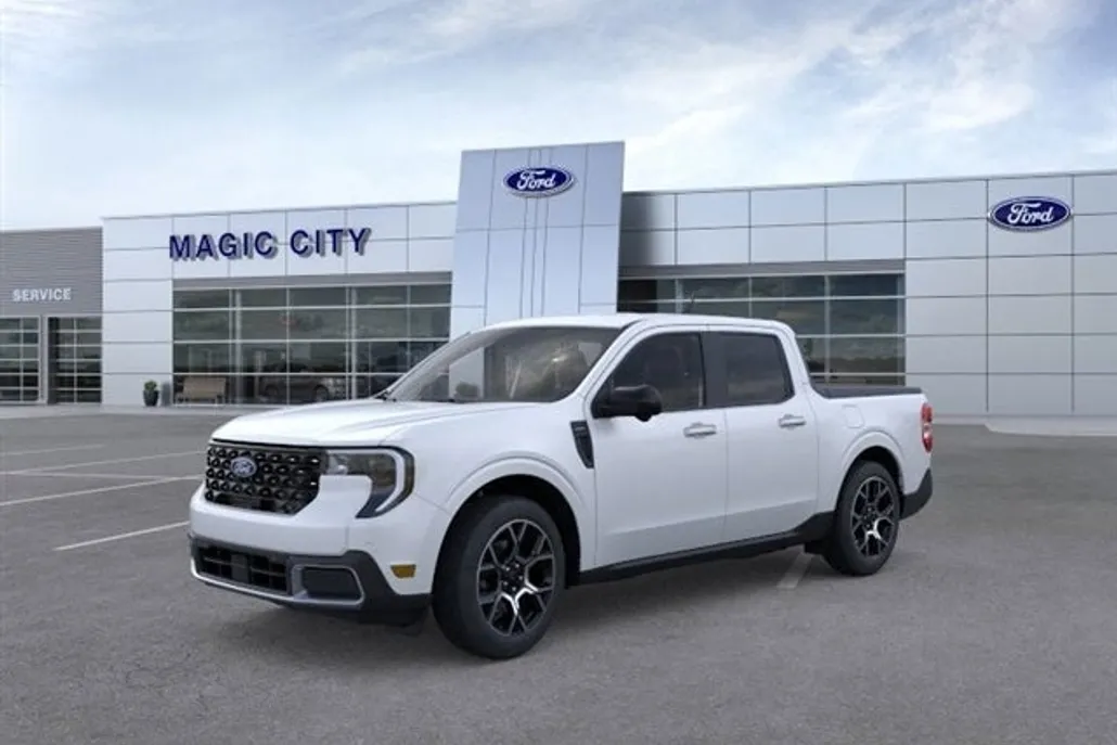 2025 Ford Maverick Lariat photo 1