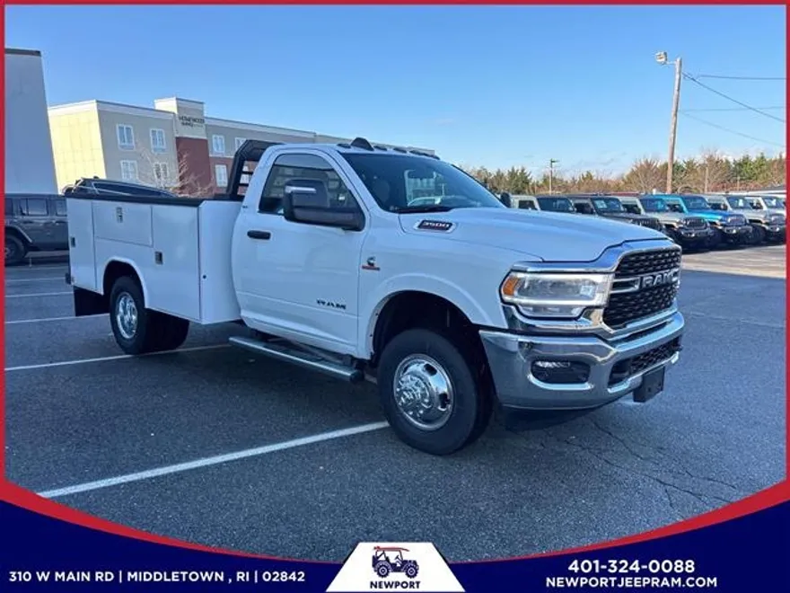 2024 Ram 3500 SLT photo 1