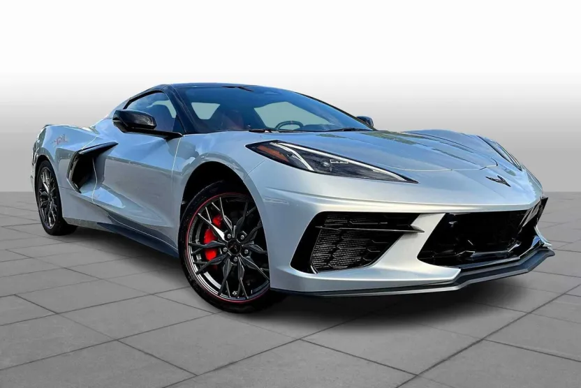 2024 Chevrolet Corvette 2LT Convertible photo 1