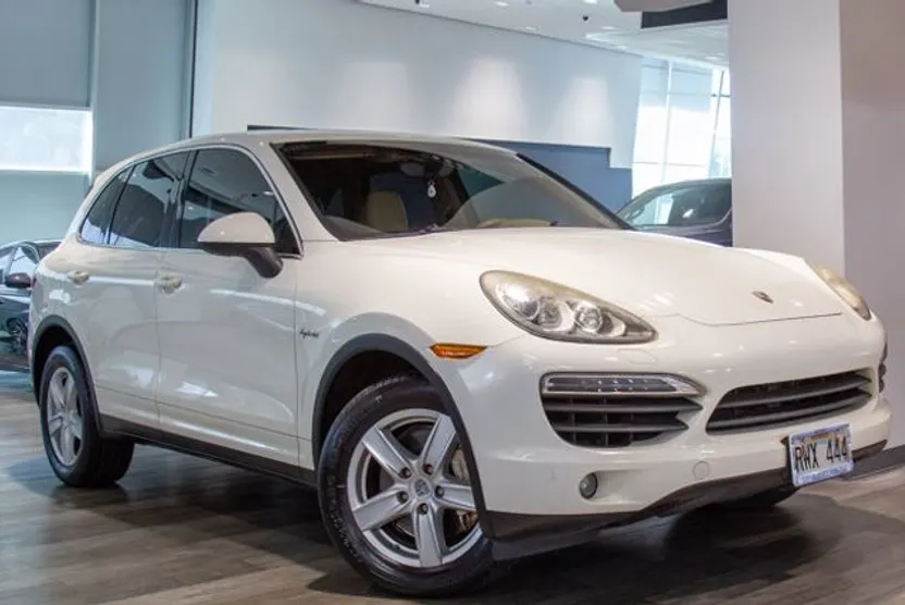 2011 Porsche Cayenne S Hybrid photo 1