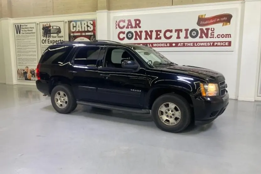 2011 Chevrolet Tahoe LS photo 1