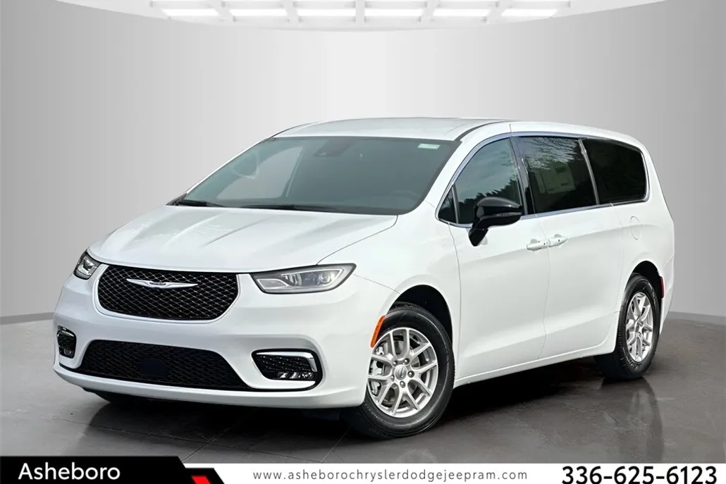 2025 Chrysler Pacifica photo 1