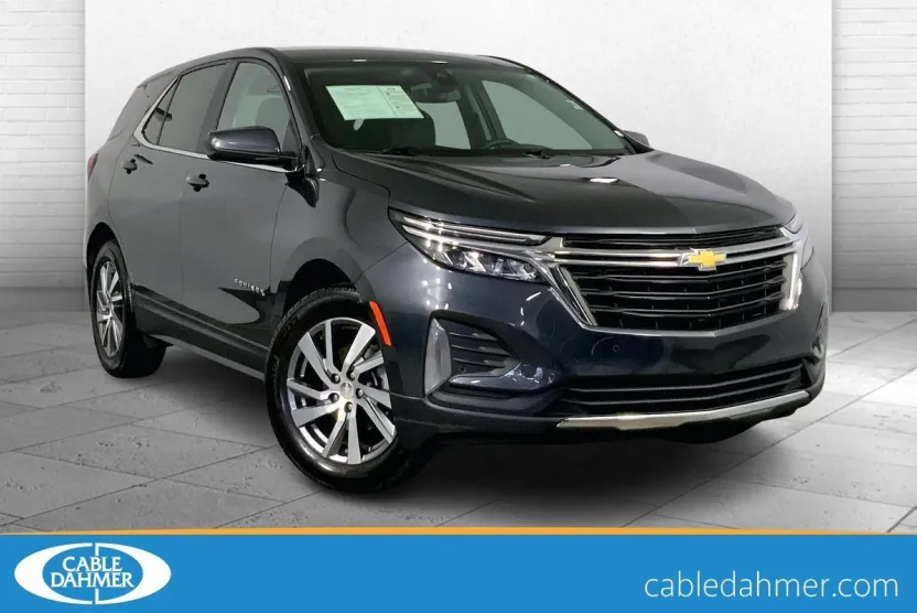 2023 Chevrolet Equinox LT photo 1