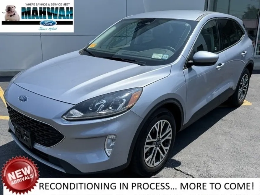 2022 Ford Escape SEL photo 1