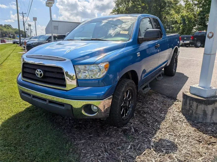 2008 Toyota Tundra SR5 Double Cab photo 1