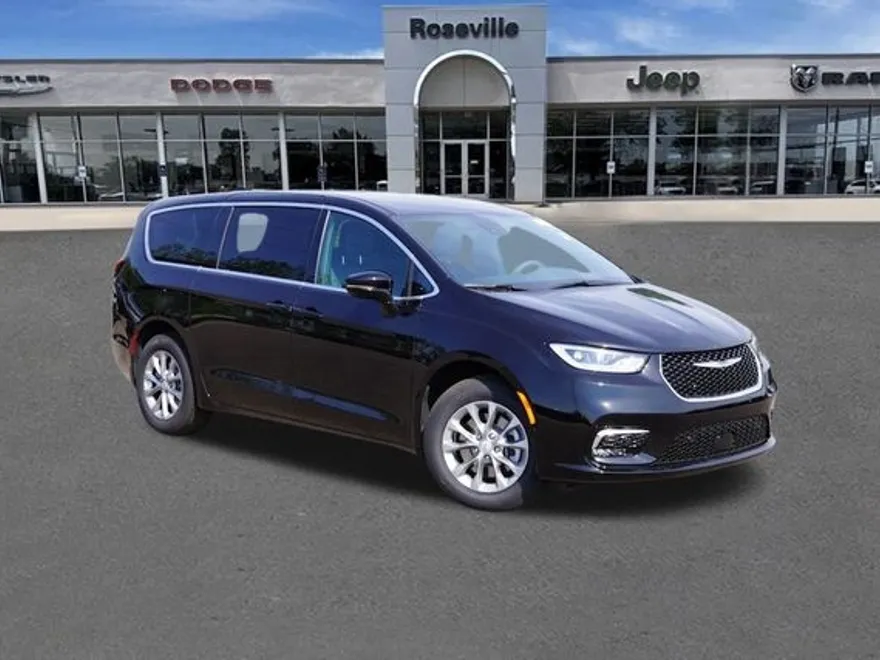 2026 Chrysler Pacifica photo 1