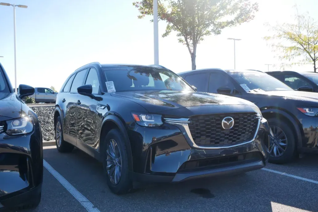2025 Mazda CX-90 Select photo 1